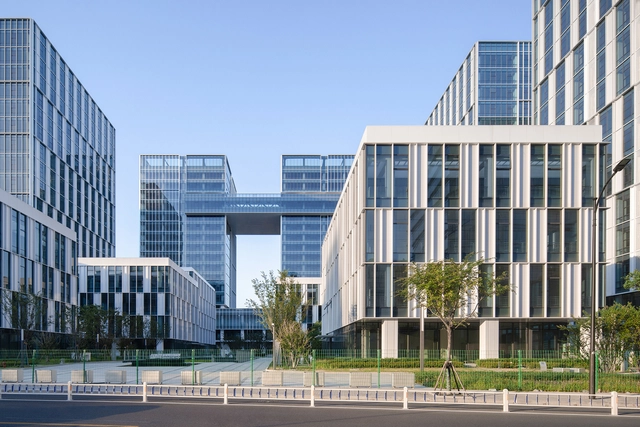 国贸智慧网谷创新园 / UDG联创设计/有关工作室+大家建筑工作室 - 办公设施